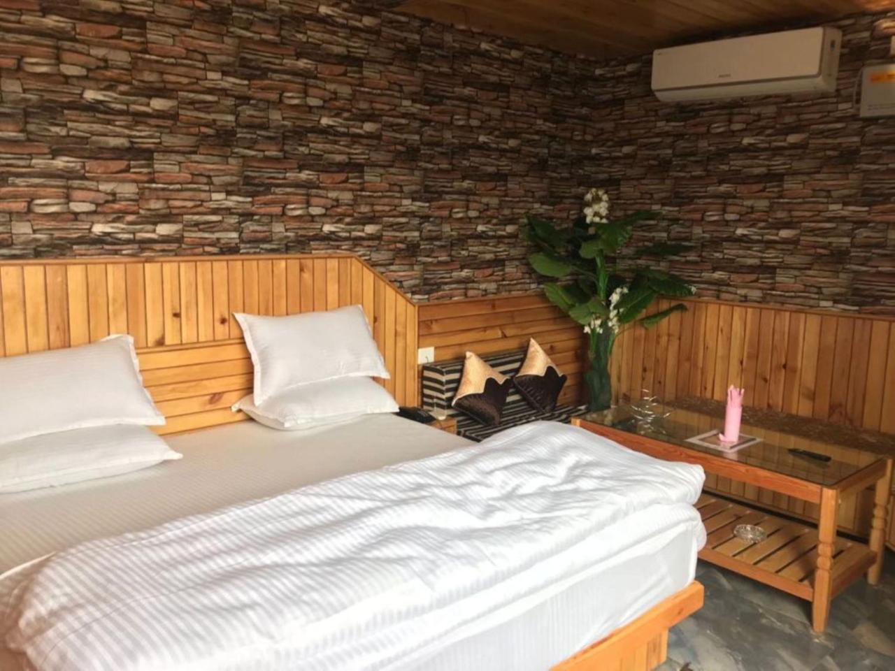 Oyo 37525 Hotel Mall Palace Pithorāgarh Εξωτερικό φωτογραφία