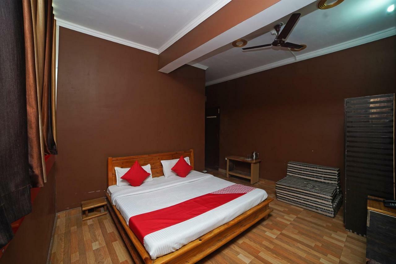 Oyo 37525 Hotel Mall Palace Pithorāgarh Εξωτερικό φωτογραφία