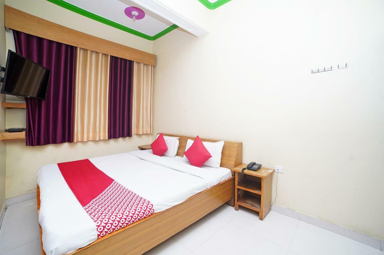 Oyo 37525 Hotel Mall Palace Pithorāgarh Εξωτερικό φωτογραφία