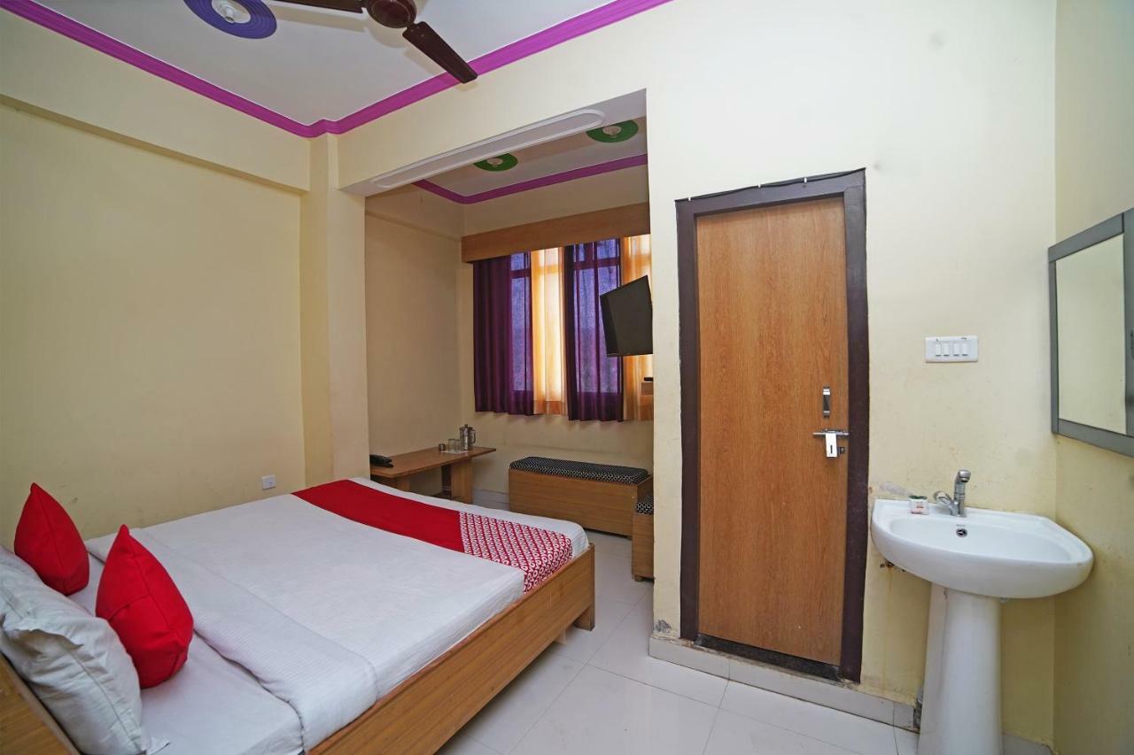 Oyo 37525 Hotel Mall Palace Pithorāgarh Εξωτερικό φωτογραφία